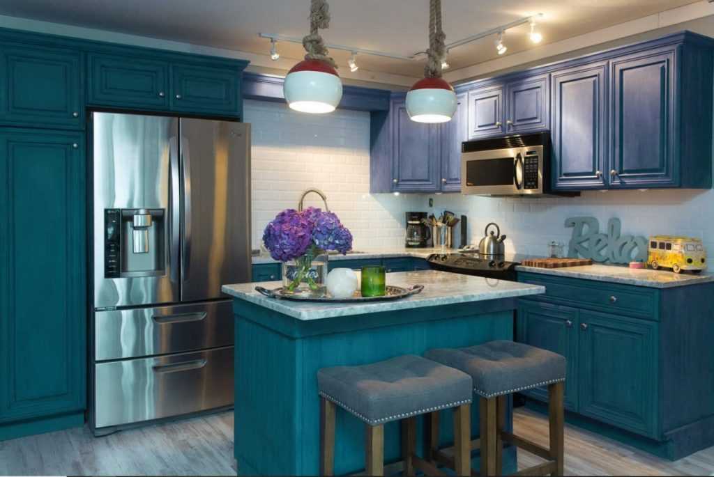 Голубая кухня - 100 фото и 5 подсказок по сочетаниям цветов
