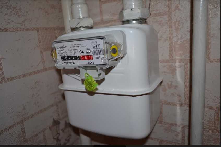 Установка газового счётчика: правила монтажа счетчика на газ в квартире