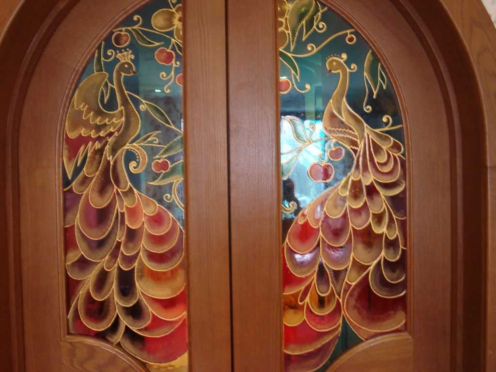 Как украсить дверь в комнате своими руками: декор и украшение входных и межкомнатных, рисунок на полотне, идеи, фото