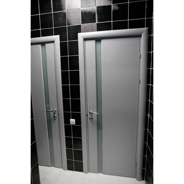 Двери туалет ванну должны быть одинаковы
