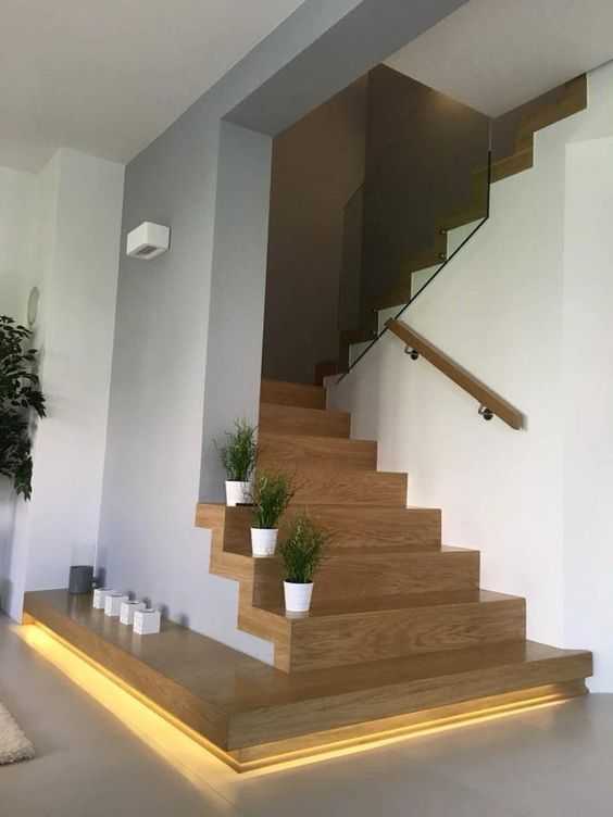 Отделка лестницы в частном доме: как оформить пролет из бетона
 - 34 фото