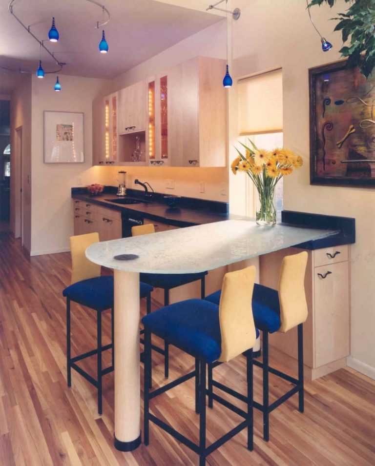 107 вариантов барной стойки для кухни из разных материалов: идеи дизайна для дома и квартиры в реальных фото