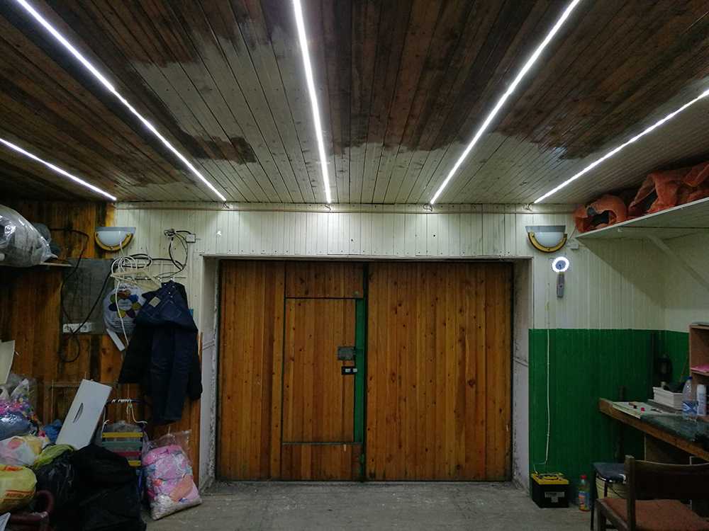 Дневное освещение в гараже