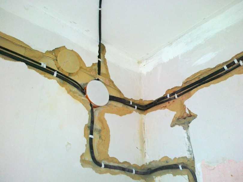 Прокладка электропроводки в квартире: разбор схем + пошаговая инструкция