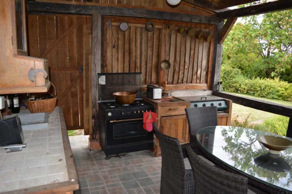 Маленькая кухня на даче: уютная планировка, идеи
 - 31 фото