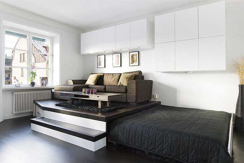 Кровать-подиум (89 фото): выдвижная подиумная модель в интерьере маленькой спальни