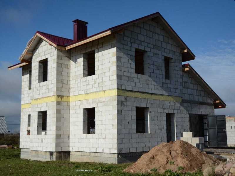 Смета на строительство дома из газобетона 10х10 – расчетная совокупная стоимость материалов и работ