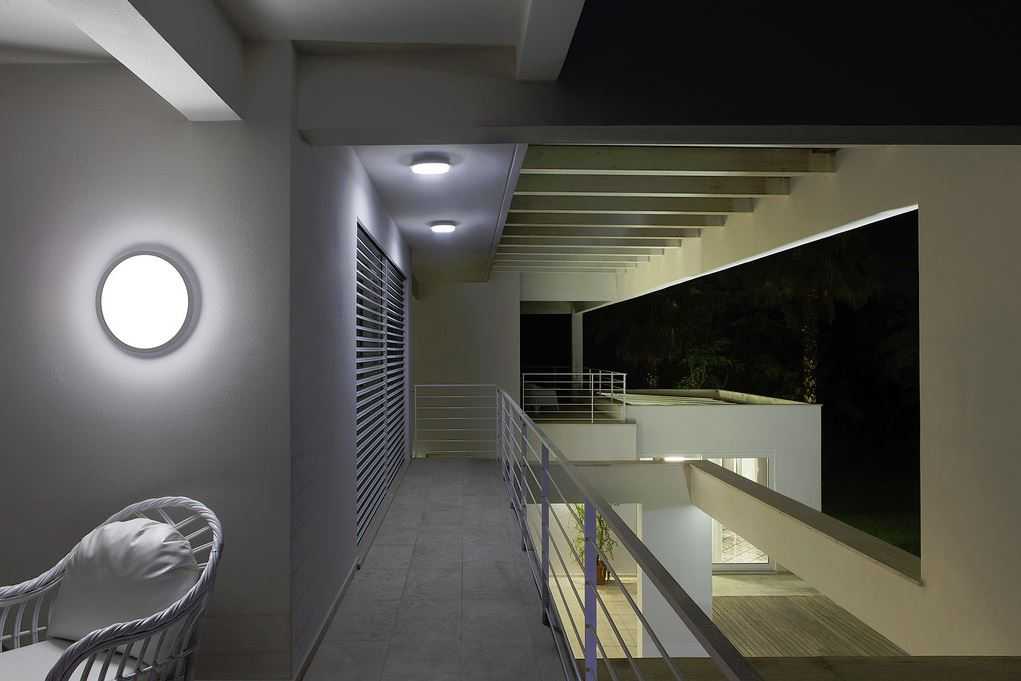 Архитектурные светильники, наружное архитектурное освещение фасадов зданий