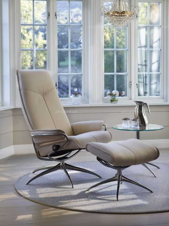 Стильные кресла для гостиной: удачный выбор для любого интерьера