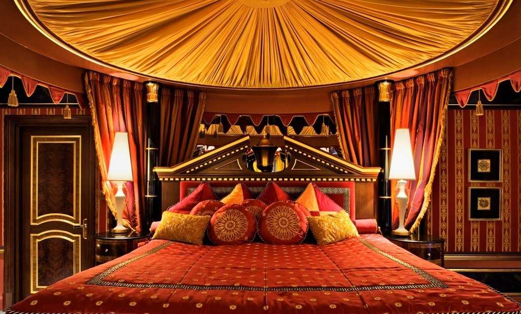 Сказочно красивая спальня в арабском стиле (много фото)