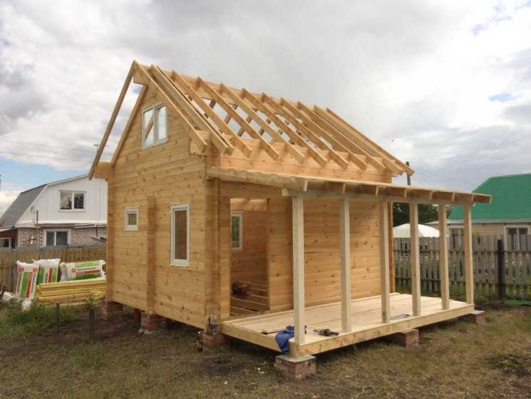 Как построить дачный дом своими руками?