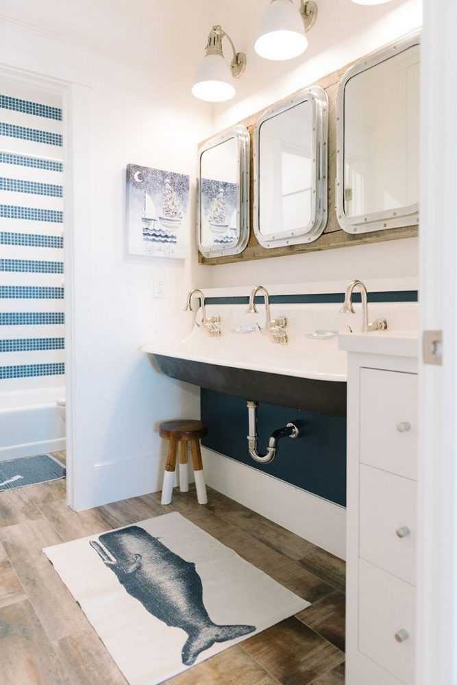Ванная комната в морском стиле: океанские глубины в простой многоэтажке | дизайн интерьера