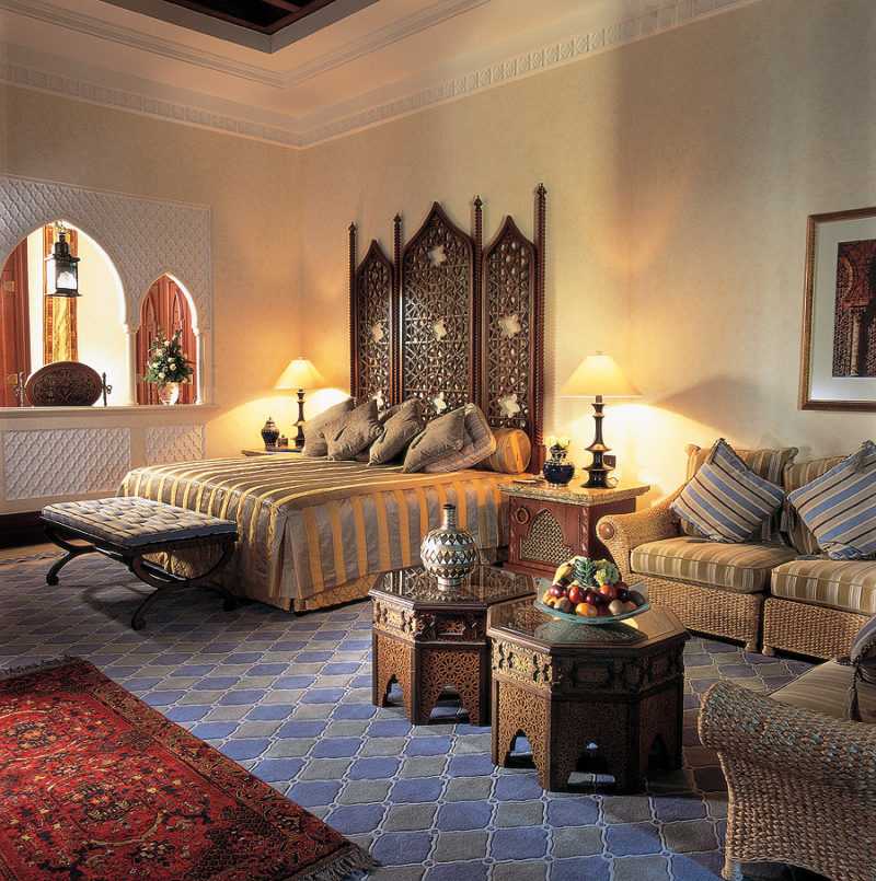 Интерьер спальни в восточном стиле – каноны отделки и оформления