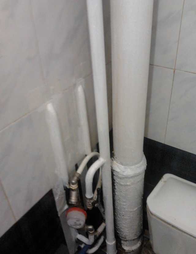 Как спрятать трубы в ванной - хитрые советы профессионалов! (79 фото)