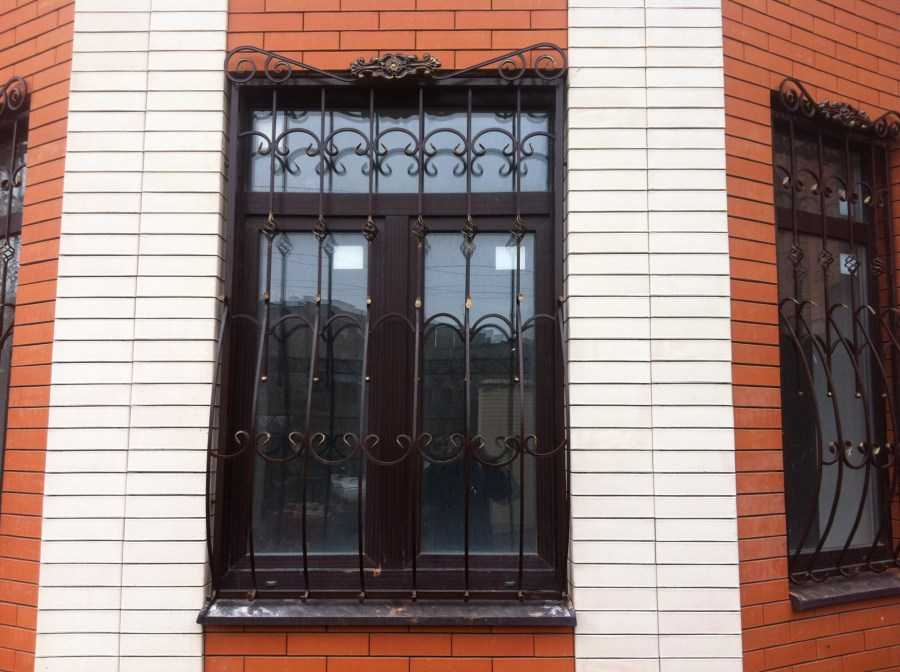 Решетки на окна - 105 фото лучших вариантов защиты окон и балконов