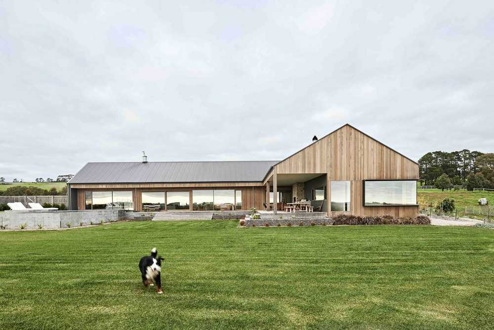 Проекты деревянных домов в стиле ранчо. комбинированные дома брус/бревно/камень. американский стиль