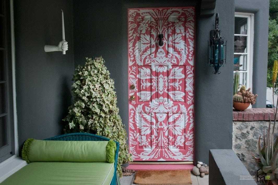 Декор двери: красивые идеи оформления и способы обновления старых дверей и проемов
