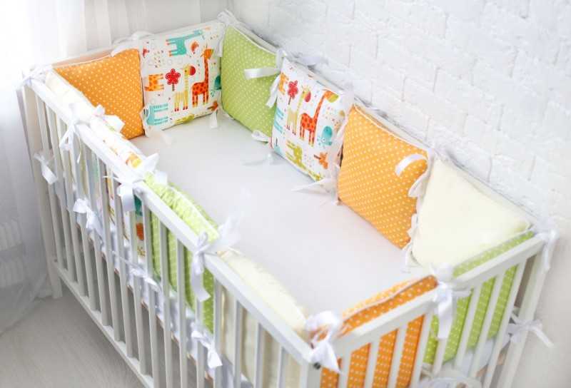 Бортики в кроватку для новорожденных своими руками, выкройки, шьем защиту для кровати от падений своими руками